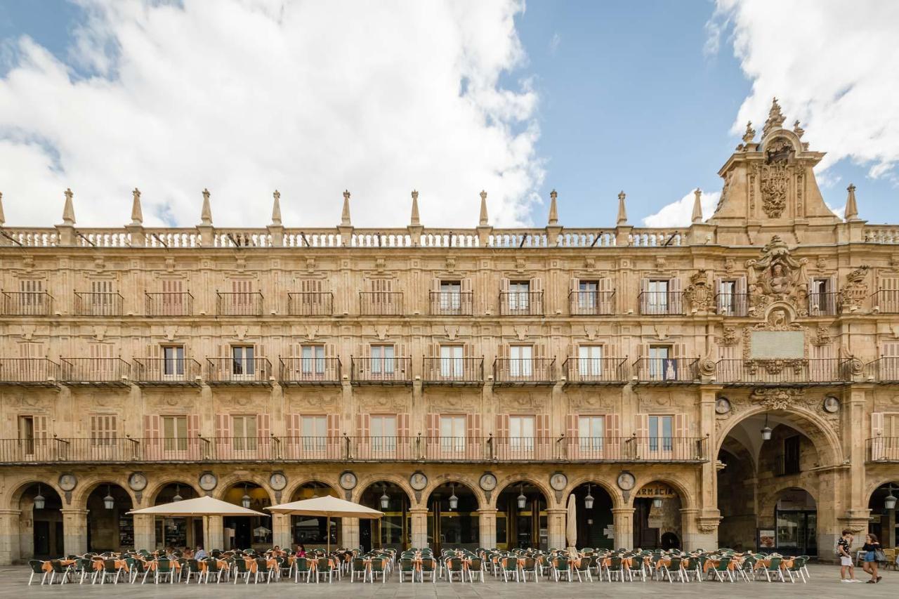 Salamanca Luxury Plaza Hotel Exterior photo